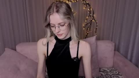 Kitty online show from 05/08/26, 07:36
