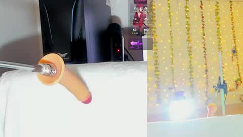 Kitty online show from 06/06/26, 10:09