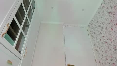 sophie online show from 05/04/26, 06:04