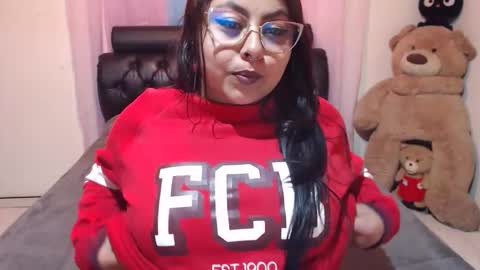 kitty online show from 11/13/25, 04:33