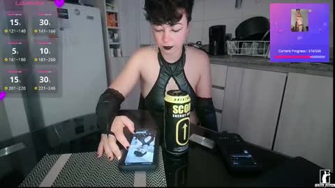 kitty_fitty29 online show from 03/18/26, 07:17