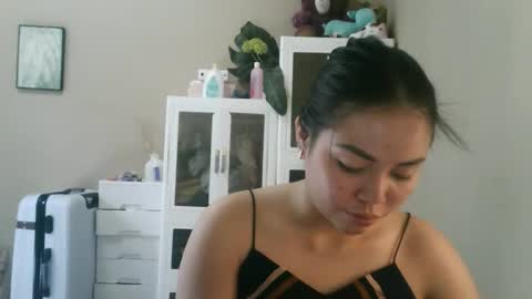 kitty_fussy online show from 09/15/25, 01:38