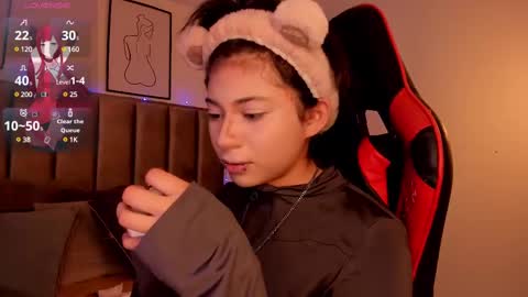 Camila online show from 02/10/25, 02:30