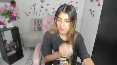 kitty  online show from 11/09/25, 04:16