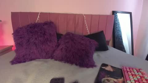 kitty_kryss online show from 02/19/26, 04:36