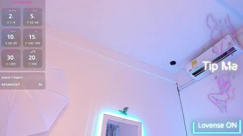 kitty_love01 online show from 10/23/25, 12:59