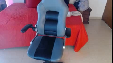 Kitty online show from 01/22/25, 02:14