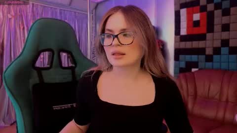 Snapshot of kitty_pantera chatting on 03/28/26, 12:16 kitty_pantera online show from 03/28/26, 12:16