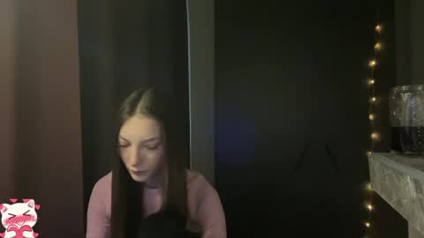 Snapshot of kitty_pussik chatting on 04/15/26, 09:15 kitty_pussik online show from 04/15/26, 09:15