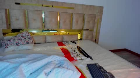 Kitty Rave online show from 01/16/26, 03:21