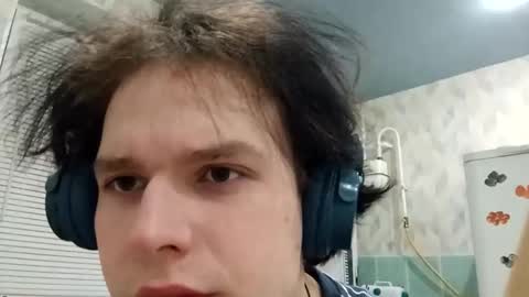 Snapshot of kittyaurela chatting on 12/16/25, 03:39 kittyaurela online show from 12/16/25, 03:39