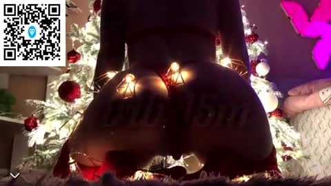 Snapshot of kittybay_ chatting on 04/16/26, 11:00 KittyBay online show from 04/16/26, 11:00