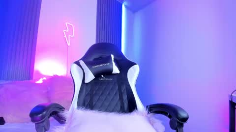 kitty online show from 07/03/26, 05:58