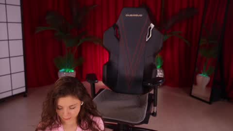 Katya online show from 12/17/25, 05:02