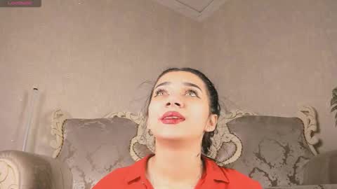 Snapshot of kittycatzzz chatting on 12/16/25, 10:26 Mia online show from 12/16/25, 10:26