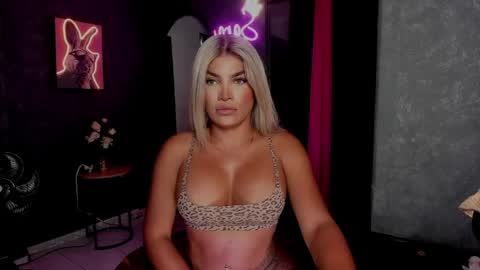 Sari bell online show from 04/20/26, 10:18