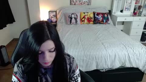 Isabel online show from 09/12/25, 04:34