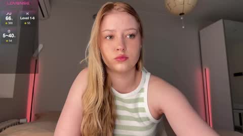Snapshot of kittyloffe chatting on 06/10/26, 03:07 Monika online show from 06/10/26, 03:07
