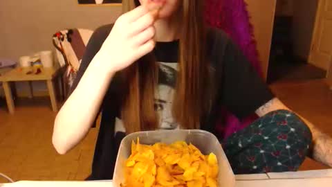 KittyloveMoon online show from 04/10/26, 07:51