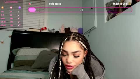 Snapshot of kittymarie28 chatting on 02/28/25, 12:10 kitty online show from 02/28/25, 12:10