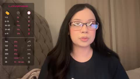 Snapshot of kittymia8 chatting on 01/14/25, 06:02 mia online show from 01/14/25, 06:02