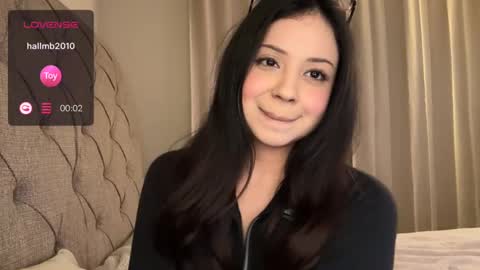 Snapshot of kittymia8 chatting on 02/09/25, 12:08 mia online show from 02/09/25, 12:08