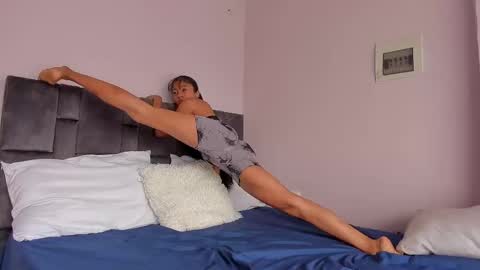 kitty  online show from 02/10/25, 02:37