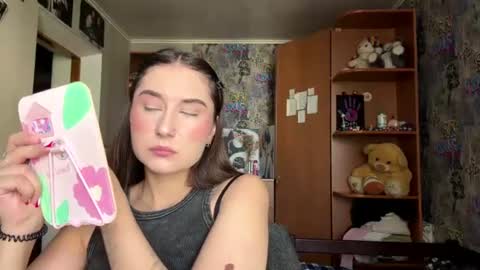 Molly online show from 07/21/26, 08:49