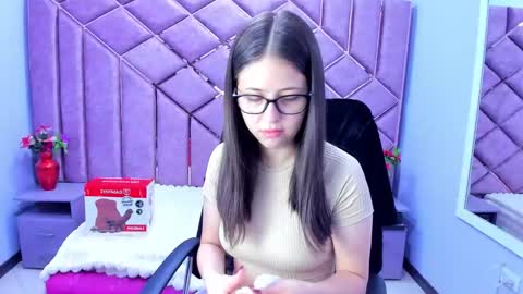 Sarah online show from 05/21/26, 02:24