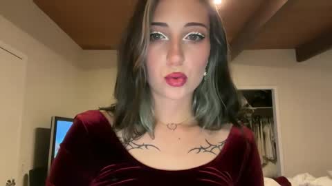 kittypurr79 online show from 12/26/24, 05:47