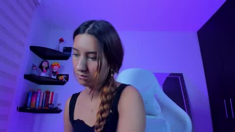 Snapshot of kittyrush_ chatting on 10/02/25, 04:30 kitty online show from 10/02/25, 04:30