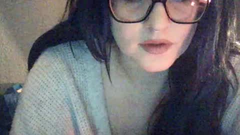 Snapshot of kittytats21 chatting on 07/22/26, 10:45 SummerT online show from 07/22/26, 10:45