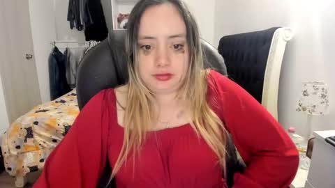 Snapshot of kittywantslove23 chatting on 09/19/25, 12:12 kittywantslove23 online show from 09/19/25, 12:12