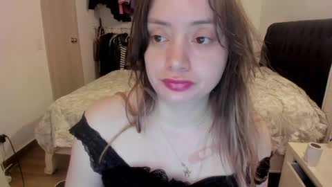 kittywantslove23 online show from 05/28/26, 07:33