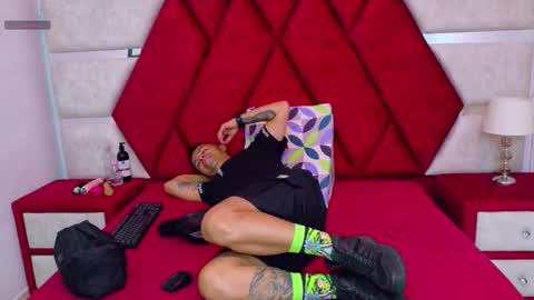 Luisa y Jairo online show from 11/01/25, 12:29