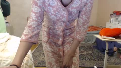 Snapshot of kiuminberry chatting on 11/27/25, 02:30 KiuminBerry online show from 11/27/25, 02:30