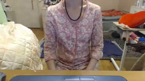 KiuminBerry online show from 12/03/25, 02:37