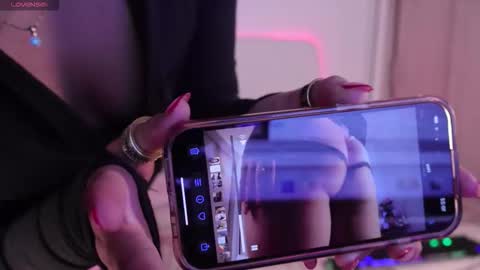  Tiffanii  online show from 03/17/26, 03:22