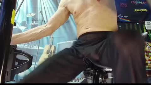 kiveuxmakeu online show from 09/27/25, 04:45