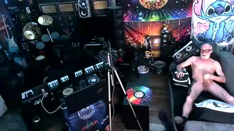 kiveuxmakeu online show from 03/04/26, 03:12