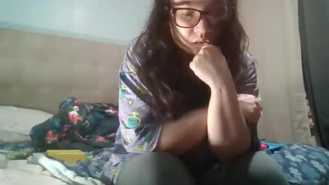 kivs19 online show from 02/15/26, 03:47