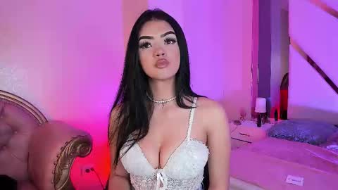 Snapshot of kiwi_lov23 chatting on 11/18/25, 11:58 Kiwi online show from 11/18/25, 11:58