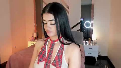 Snapshot of kiwi_lov23 chatting on 12/16/25, 10:53 Kiwi online show from 12/16/25, 10:53