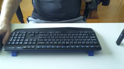 kiwiguy17 online show from 10/24/25, 12:19