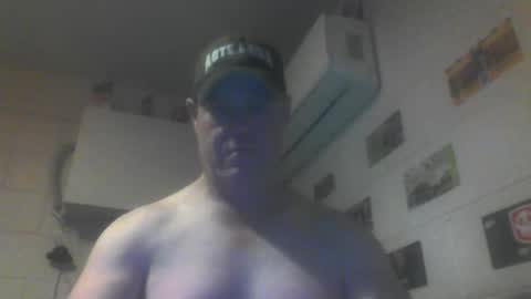 kiwiguy19773 online show from 04/28/26, 07:13