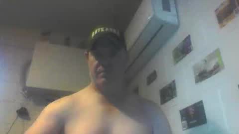 kiwiguy19773 online show from 05/10/26, 03:55