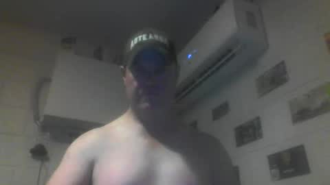 kiwiguy19773 online show from 05/19/26, 07:47