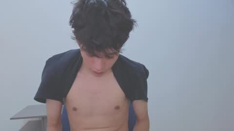 Snapshot of klaus_sunrise chatting on 04/07/26, 03:23 klaus online show from 04/07/26, 03:23