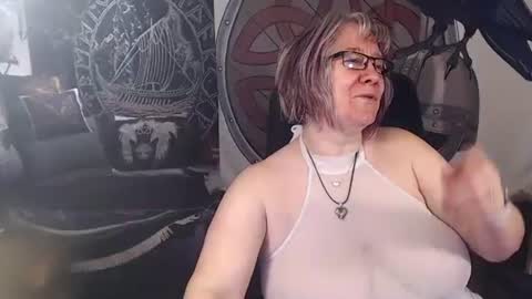 Michelle online show from 02/04/26, 06:52