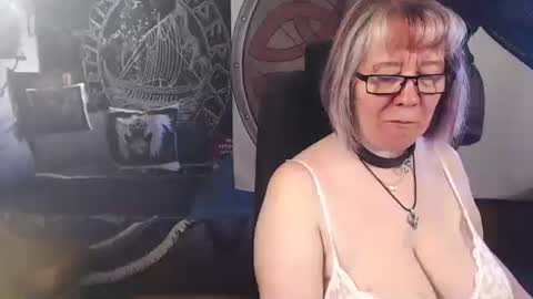 Michelle online show from 05/08/26, 07:03